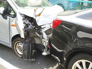 高崎市で交通事故に遭ったらどうする？整院院と整形外科の併用は？